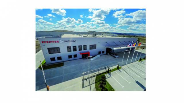 20181002031059_PfeifferVacuumNewhightechproductionsiteinRomaniacmyk