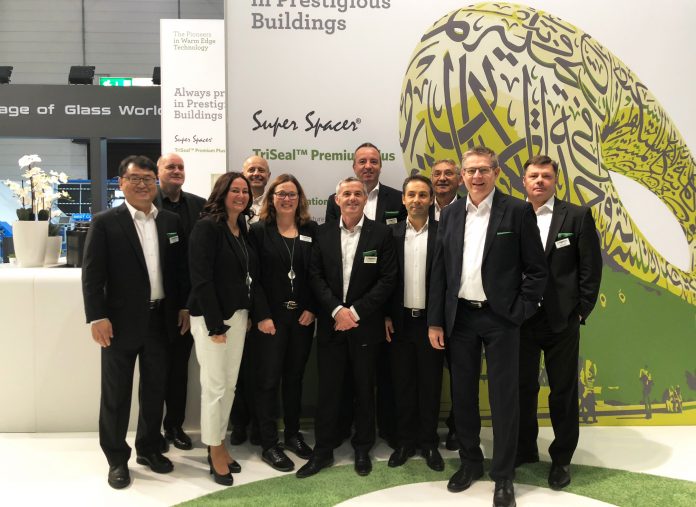 Et_Team_glasstec2018