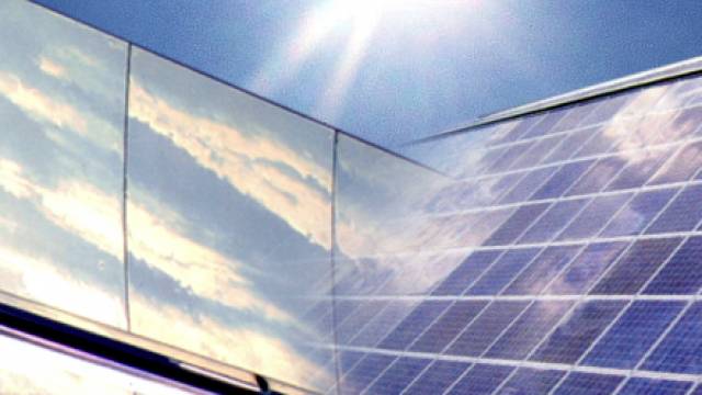 20130207121011_solarglass