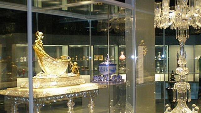 20120302032353_cmog