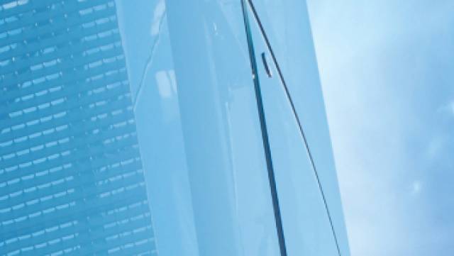 20120315123558_emiratesglass