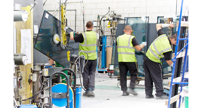Edgetech-goes-the-extra-mile-to-support-Senior-Glass-Systems