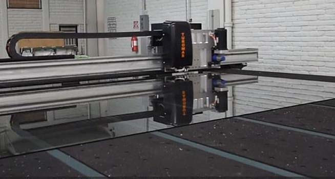 Turomas glass cutting table
