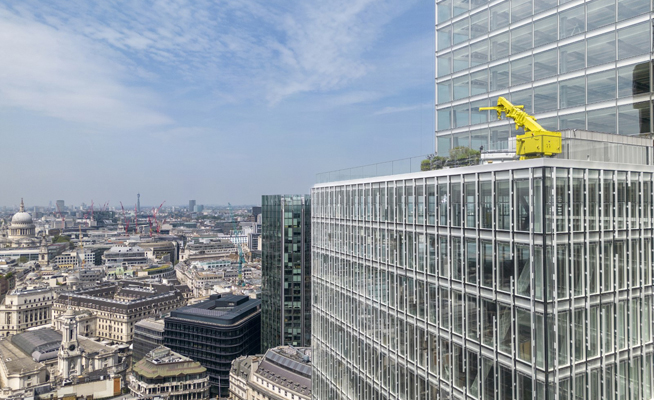 The stepped profile of stacked segments is characteristic of 8 Bishopsgate